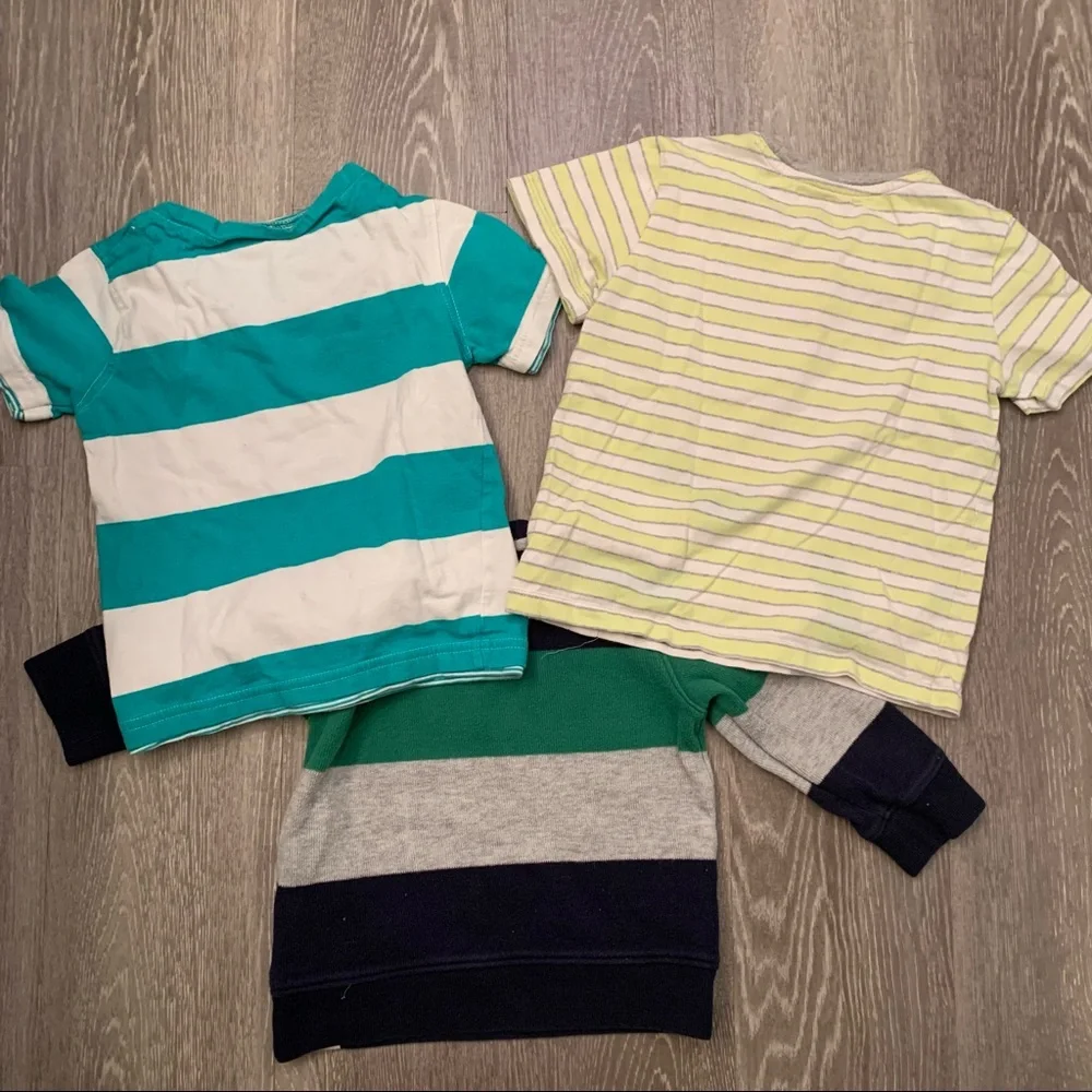 Baby Gap Toddler Shirts & Sweater Bundle Toddler Boy’s‎ Size 3-5 Years